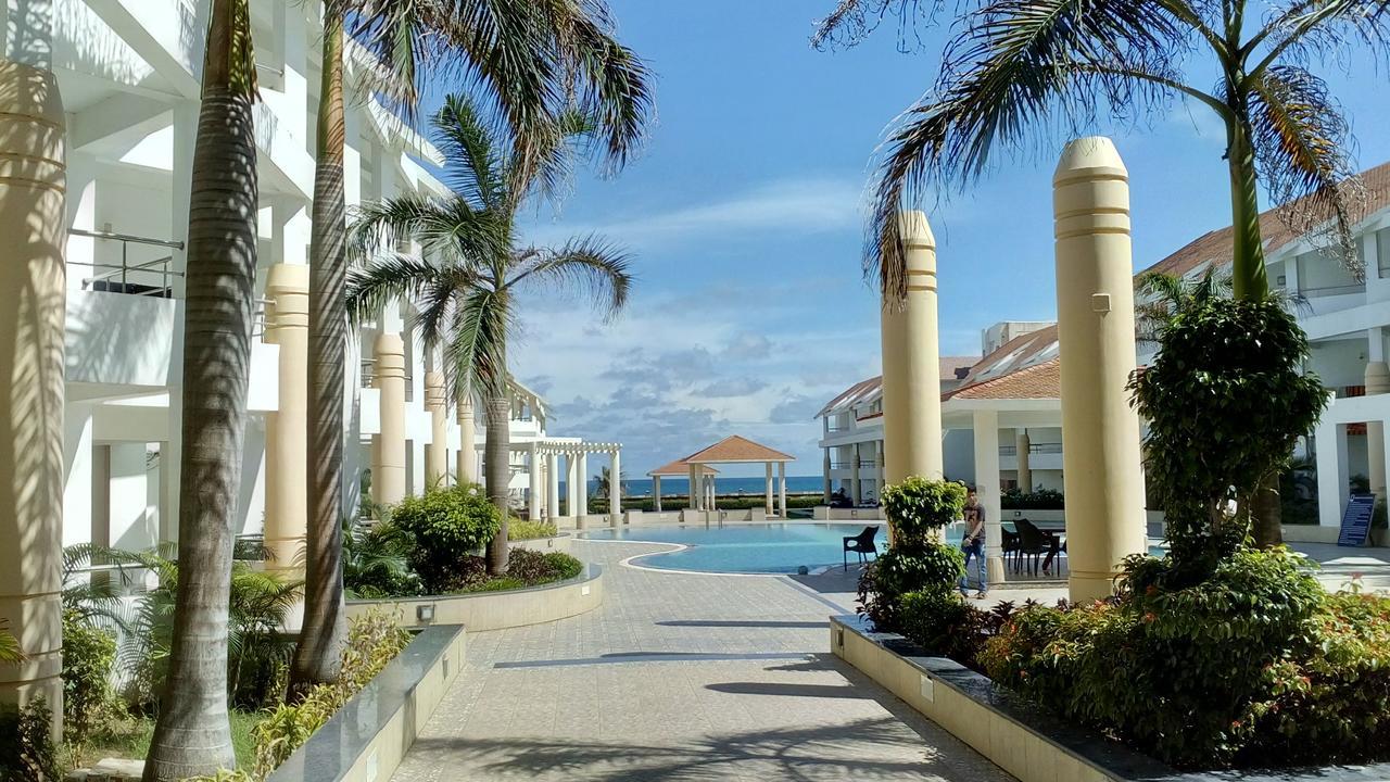 Empires Hotel Puri Exterior foto